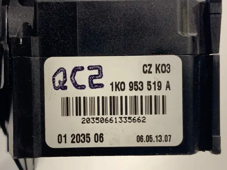 Skoda Octavia Mk2 (1Z) (2004 - 2013) 1K0953519A Переключатель стеклоочистителей — фото 2