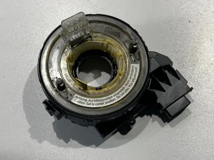 Seat Leon (1P) (2005 - 2012) 1K0959653 Контактное кольцо SRS — фото 1