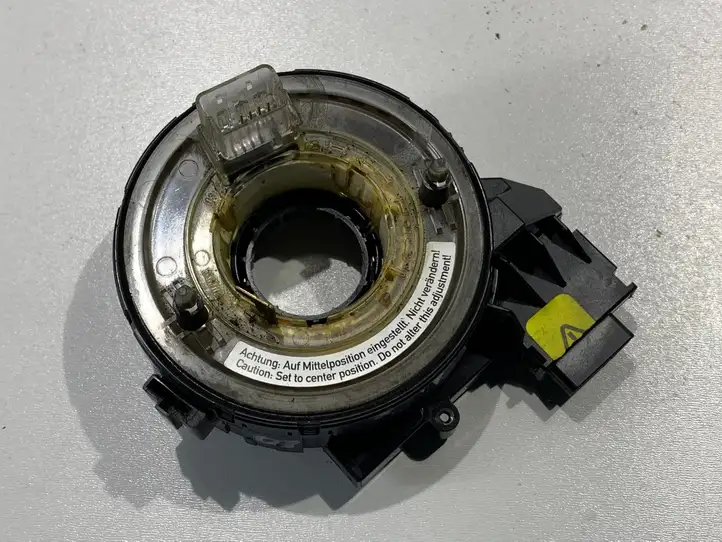 Seat Leon (1P) (2005 - 2012) 1K0959653 Контактное кольцо SRS — фото 1
