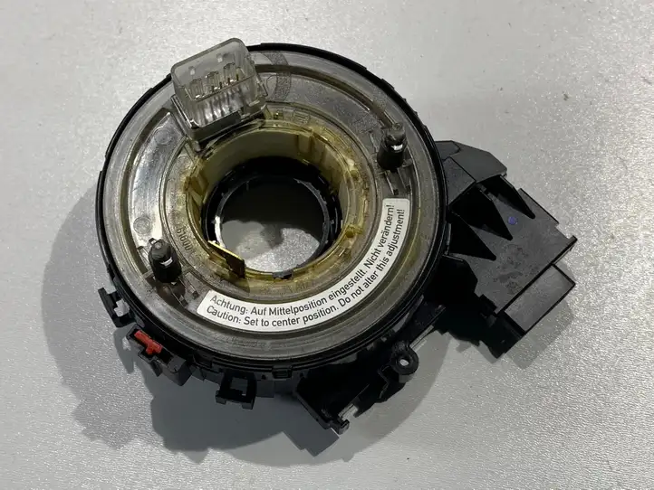 Seat Leon (1P) (2005 - 2012) 1K0959653 Контактное кольцо SRS — фото 1