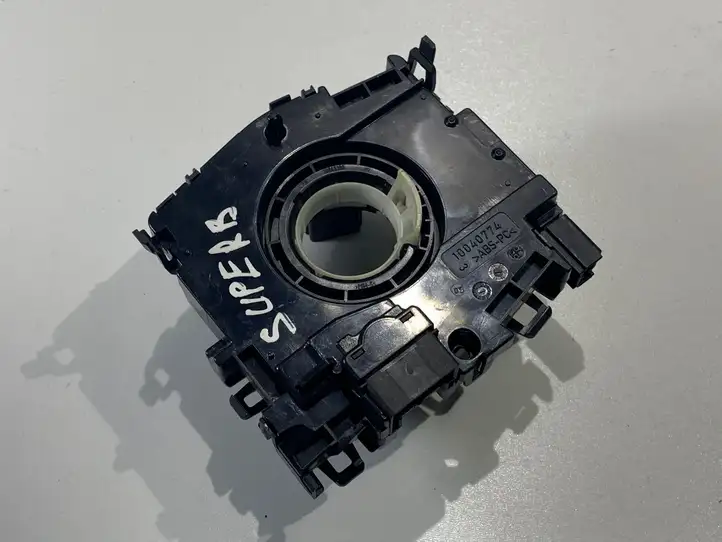 Skoda Superb B6 (3T) (2008 - 2015) 5Q0953549C Контактное кольцо SRS — фото 3
