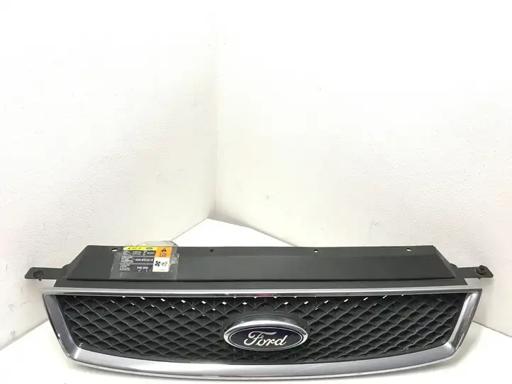 Ford Focus C-MAX (2003 - 2010) 3M51R8B271AD Верхняя решетка радиатора — фото 1