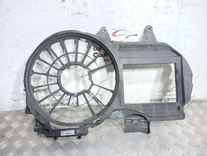 Audi A4 (2007 - 2011)  8E0121205AL Устройство (устройства) для отвода воздуха