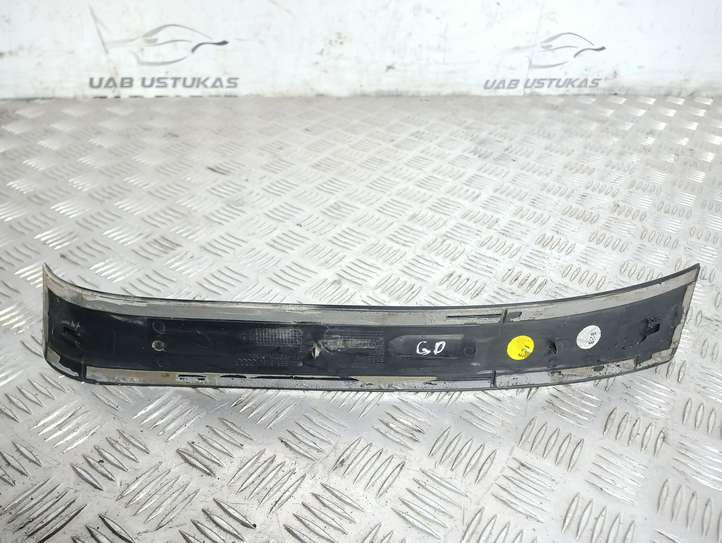 Audi A4 (2004 - 2009)  8E0853376C Отделка заднего порога (внутренняя)