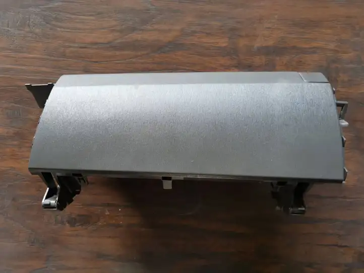 Toyota Prius (XW30) (2009 - 2015) 5551147040 Вещевой ящик — фото 4