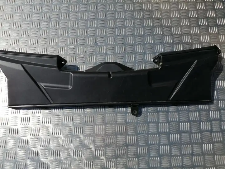 BMW 3 E90 E91 (2005 - 2012) 15677210 Крышка микрофильтра воздуха — фото 1