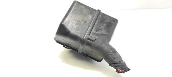 Volkswagen PASSAT B7 (2011 - 2014)  1K0937507B Блок предохранителей