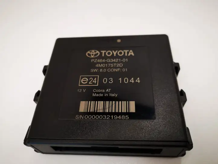 Toyota Prius (XW30) (2009 - 2015) PZ464G342101 Блок управления сигнализацией — фото 1