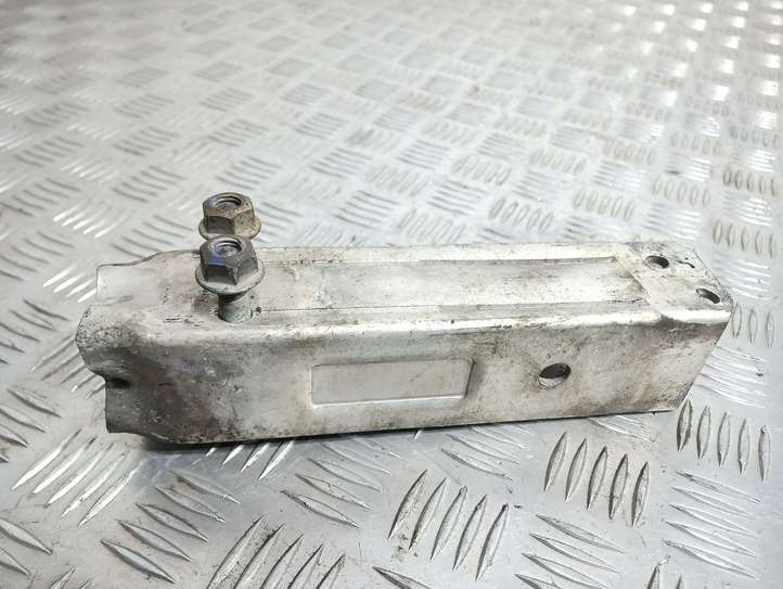 Audi A6 (2008 - 2011)  4F0807133 Передний aмортизатор бампера