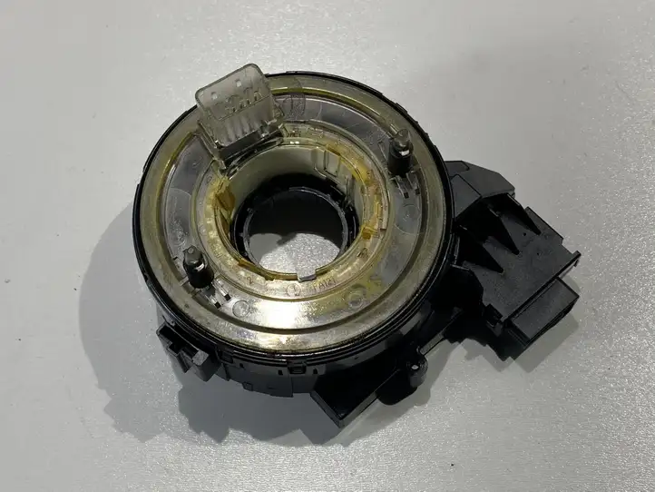 Seat Leon (1P) (2005 - 2012) 1K0959653C Контактное кольцо SRS — фото 1