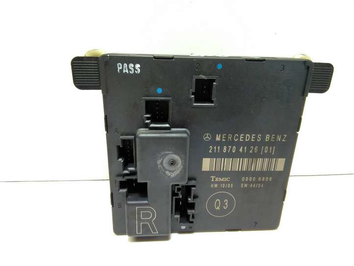 Mercedes-Benz E W211 (2002 - 2009)  2118704126 Блок управления дверью