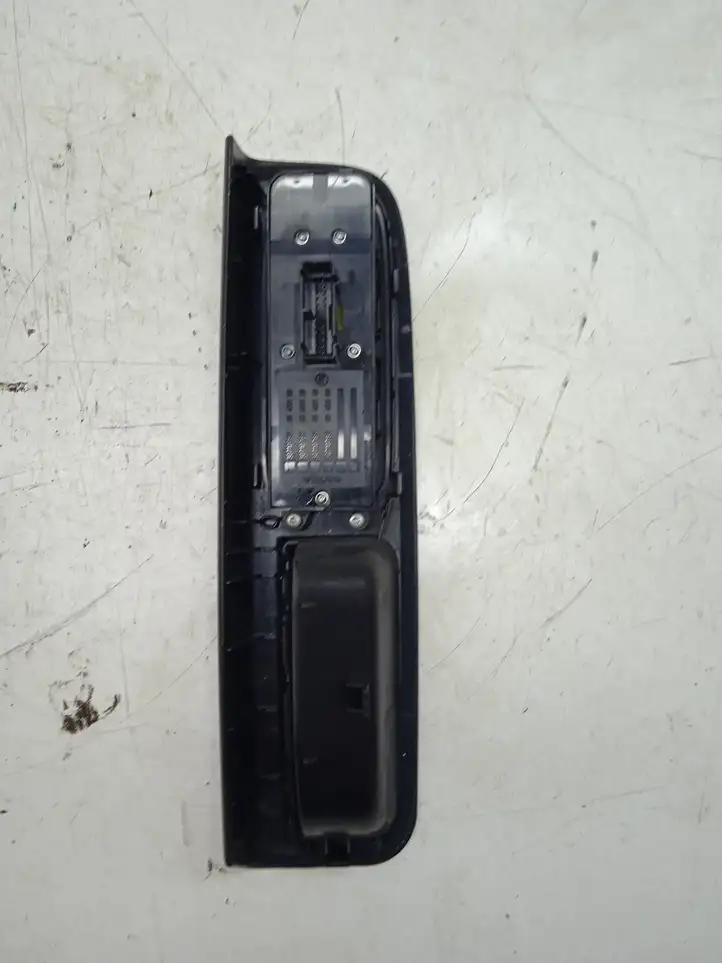 Volvo V50 (2004 - 2008) 8679473 Ручка закрывания двери — фото 2