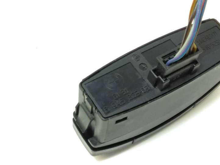 BMW 1 E81 E87 (2004 - 2011)  6945303 Включатель аварийных фонарей