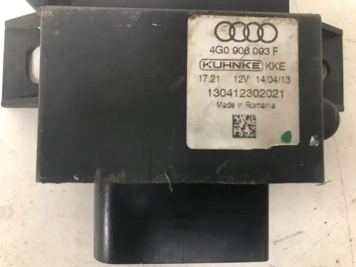 Audi A6 C7 (2011 - 2014) 4G0906093F Прочие блоки управления — фото 3