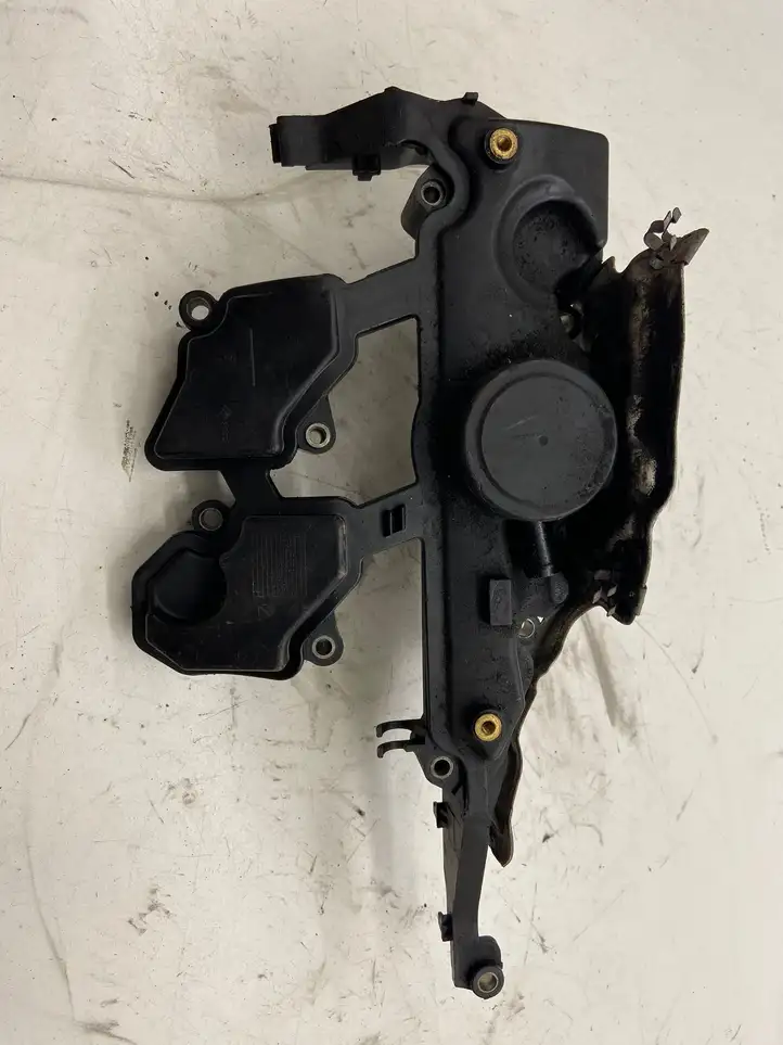 Nissan X-Trail T31 (2007 - 2014) 8200673395 Крышка головки блока цилиндров — фото 3