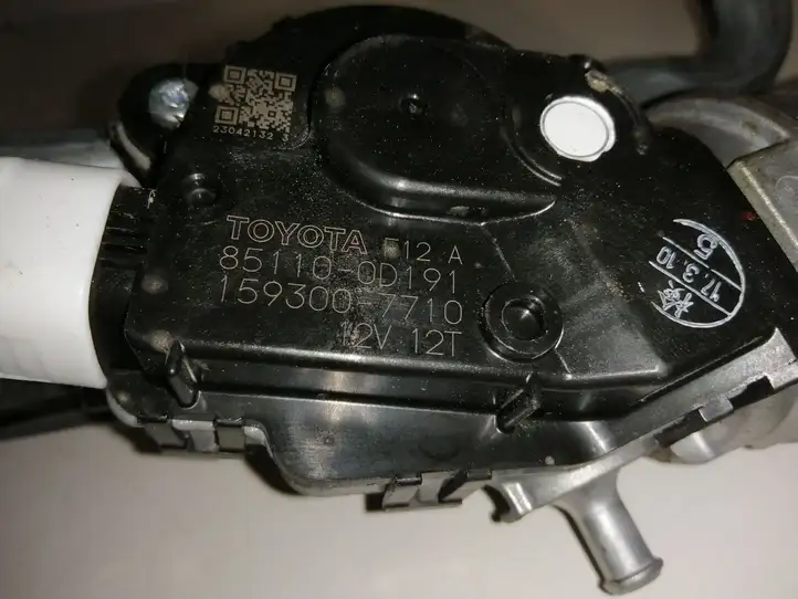 Toyota Auris E180 (2012 - 2018) 851100D191 Дворники лобового стекла — фото 8