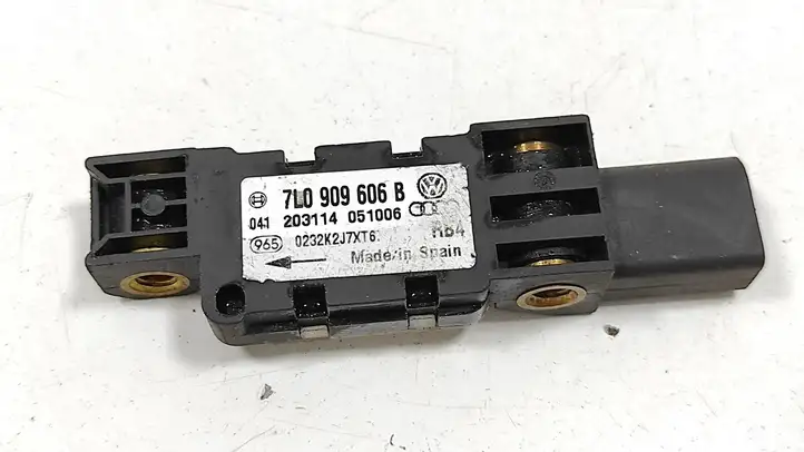 Volkswagen Touareg I (2002 - 2010) 7L0909606B Датчик удара SRS — фото 1