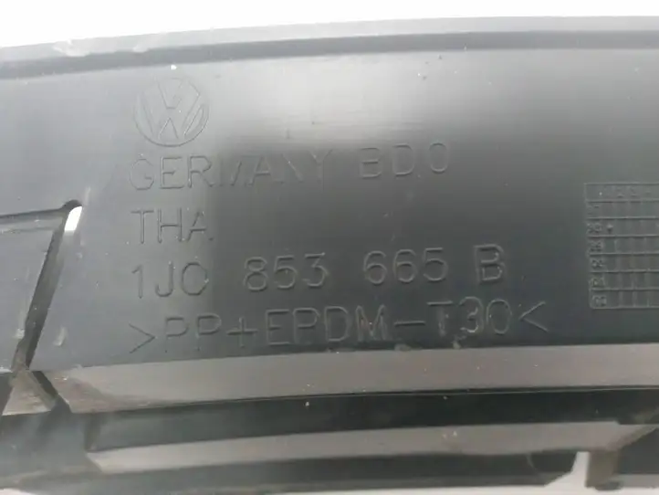 Volkswagen Golf IV (1998 - 2005) 1JC853665B Нижняя решетка переднего бампера — фото 3
