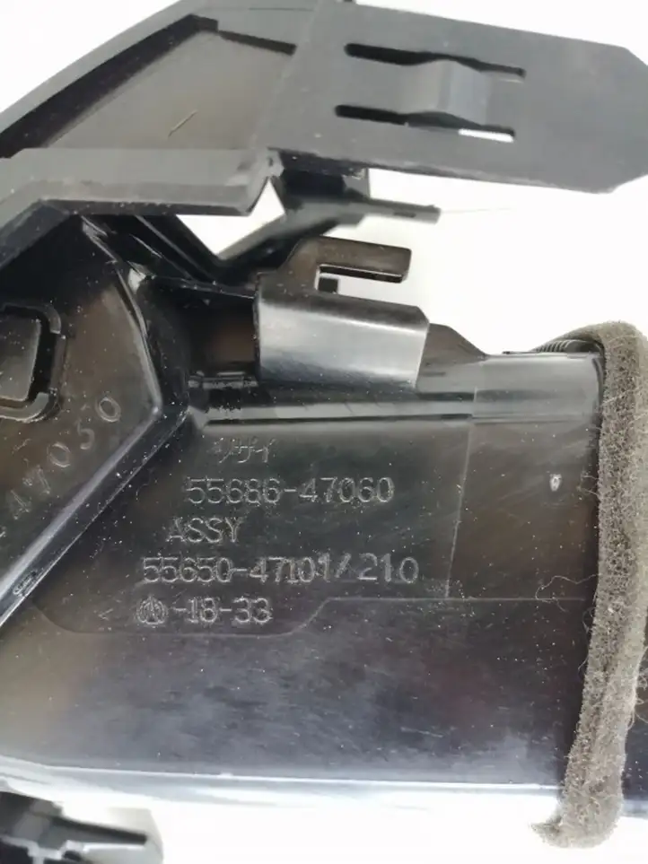 Toyota Prius+ (ZVW40) (2011 - 2018) 5568647060 Боковой воздушный дефлектор — фото 4