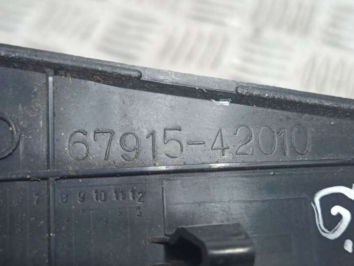 Toyota RAV 4 (XA20) (2000 - 2005)  6791542010 Отделка заднего порога (внутренняя)