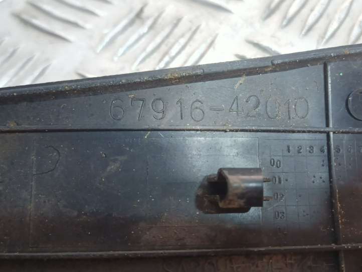 Toyota RAV 4 (XA20) (2000 - 2005)  6791642010 Отделка заднего порога (внутренняя)