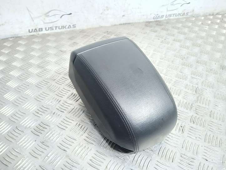 Chevrolet Captiva (2006 - 2011)   Подлокотник