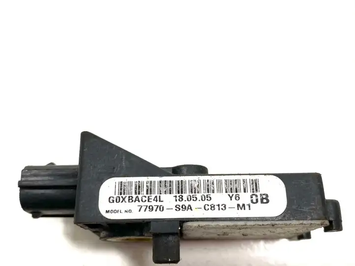 Honda CR-V (2004 - 2006) 77970S9AC813M1 Датчик удара SRS — фото 3