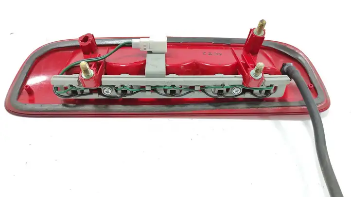 Hyundai Santa Fe (2005 - 2009) 927502B000 Дополнительный стоп фонарь — фото 2