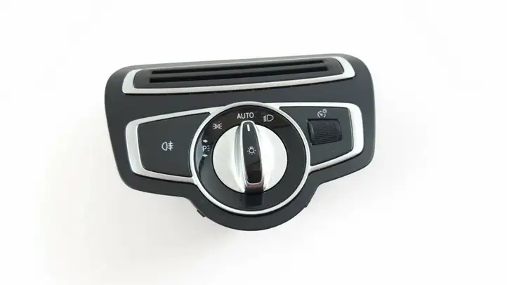 Mercedes-Benz C W205 (2014 - 2021) A2059057007 Включатель фонарей — фото 1
