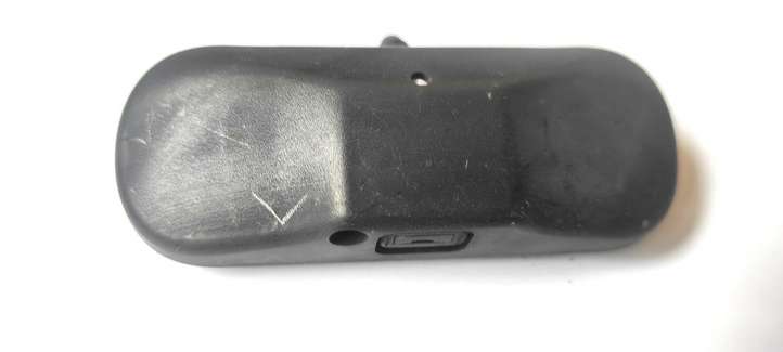 Volkswagen PASSAT B7 (2011 - 2014)  5M0955985C Распылитель (распылители) оконной жидкости лобового стекла