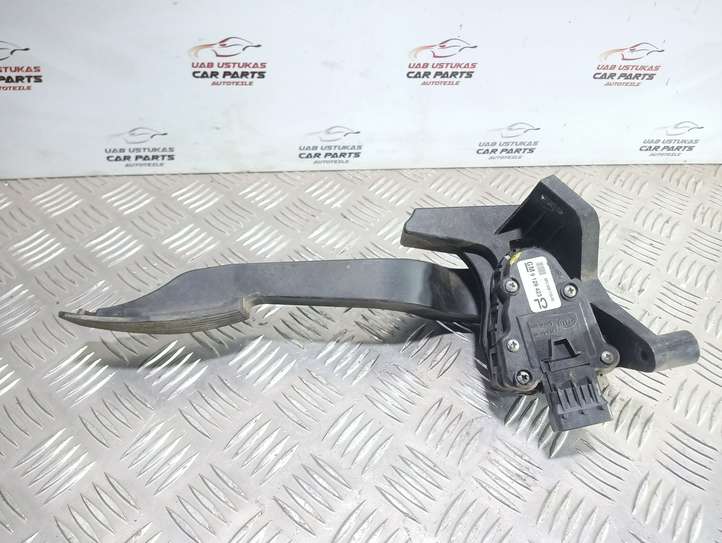 Opel Combo (2001 - 2005)  9129423 Педаль акселератора