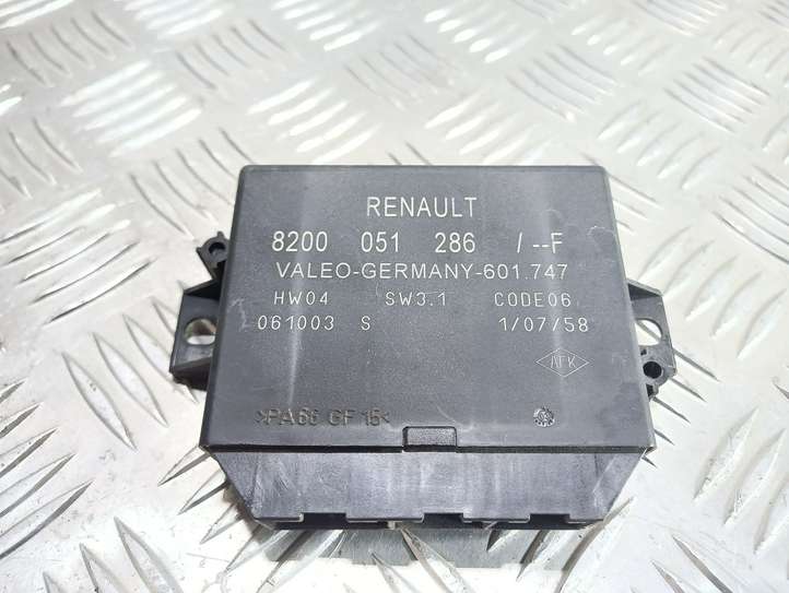 Renault Laguna (2001 - 2005)  8200051286 Блок управления парковки