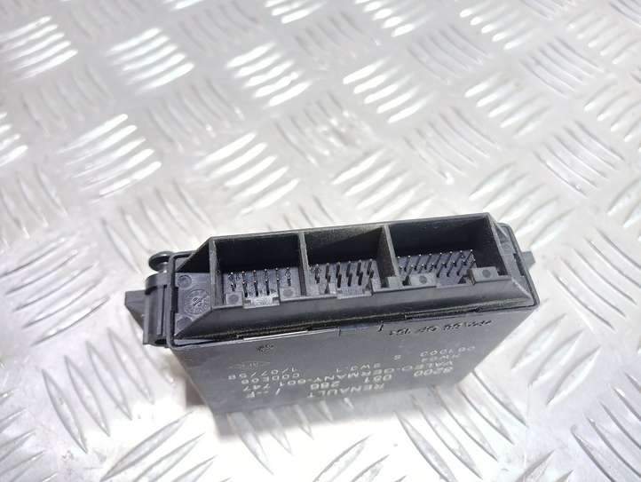 Renault Laguna (2001 - 2005)  8200051286 Блок управления парковки