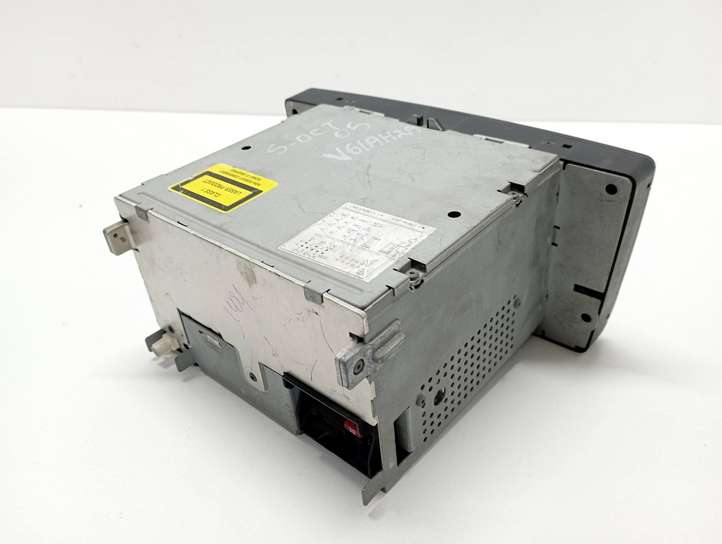 Skoda Octavia Mk2 (1Z) (2004 - 2013)  1Z0035161A Радио/ проигрыватель CD/DVD / навигация