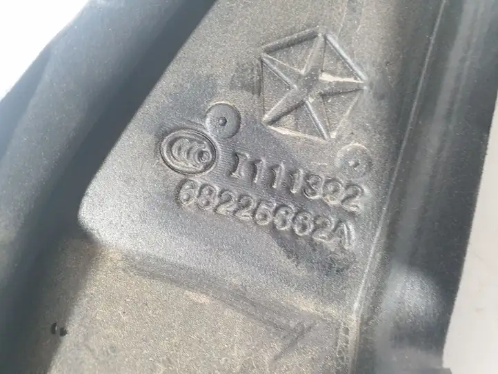 Chrysler Pacifica (2016 - ) 68225662A Абсорбер крыла — фото 4