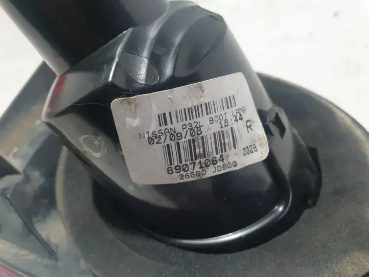 Nissan Qashqai (2006 - 2010) 89071064 Задний фонарь в крышке багажника — фото 3