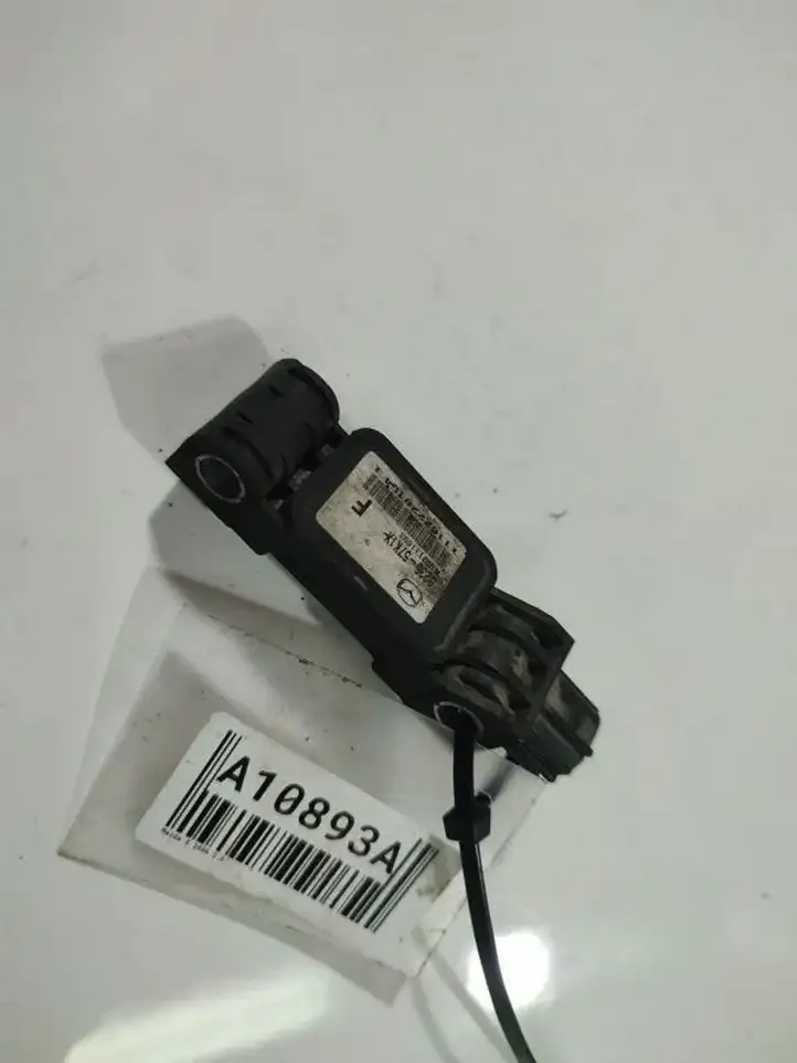 Mazda 5 (2005 - 2010) C23557K1X Датчик удара SRS — фото 1