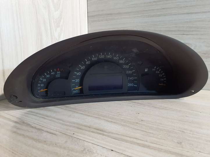 Mercedes-Benz C W203 (2000 - 2007)   Спидометр (приборный щиток)