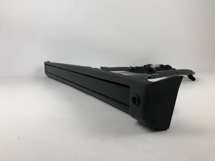 Maserati (2019 - ) 088220001701 Солнцезащитная шторка задней двери — фото 1