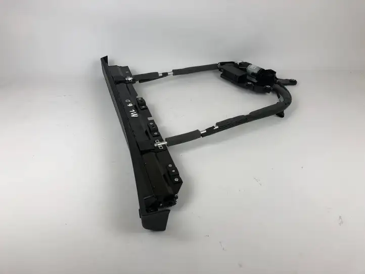 Maserati (2019 - ) 088220001701 Солнцезащитная шторка задней двери — фото 5