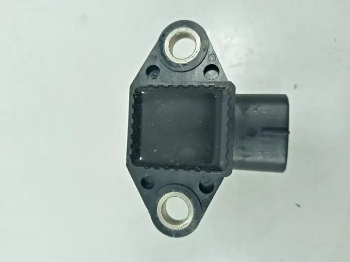 Toyota RAV 4 (XA20) (2000 - 2005) 8944160010 Датчик удара SRS — фото 3