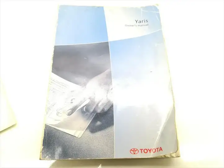 Toyota Yaris (1999 - 2003) Сервисная книжка — фото 2