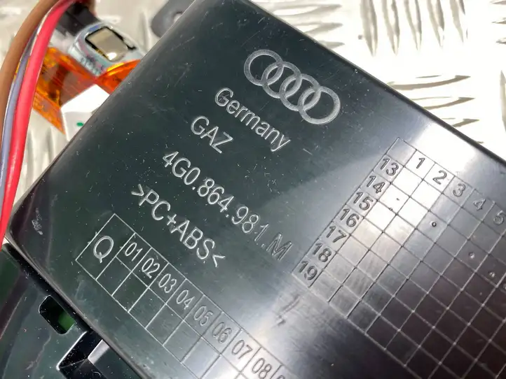 Audi (2015 - ) 4G0035736 Модуль беспроводной зарядки — фото 4