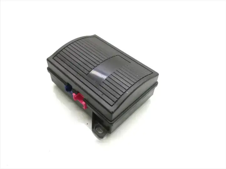 Dacia Sandero III (2016 - ) 8201683096 Прочие блоки управления — фото 1