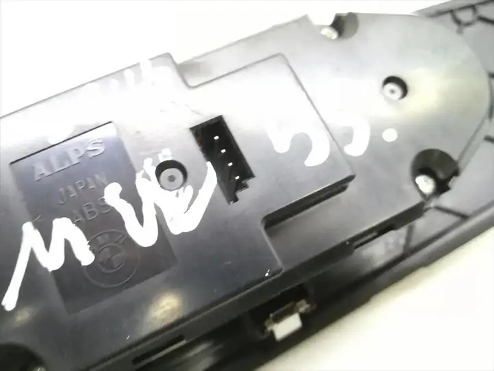 BMW 5 E60 E61 (2004 - 2010) 6939122 Кнопка стеклоподъемников — фото 4