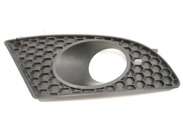 Seat Leon (1P) (2005 - 2012) 1P0853666A Решетка противотуманной фары — фото 1