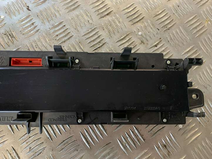 Renault Scenic II -  Grand scenic II (2006 - 2009)  P8200704463A Спидометр (приборный щиток)