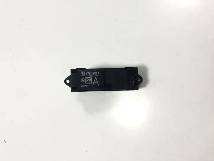 Citroen C-Crosser (2007 - 2013) 8608A061 Кнопка стеклоподъемников — фото 2