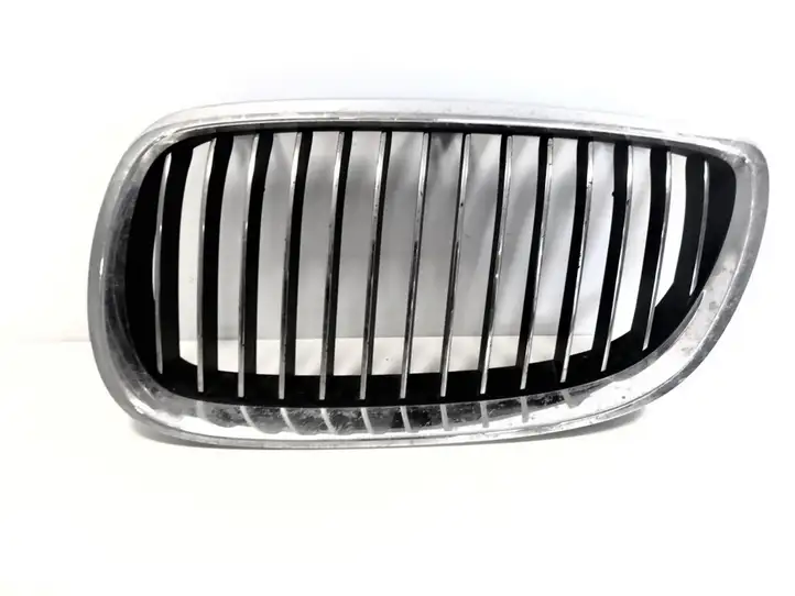 BMW 3 E92 E93 (2005 - 2014) 22405910 Верхняя решетка радиатора — фото 1
