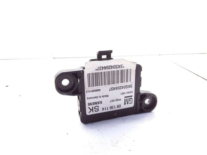 Opel Vectra (1999 - 2002)  09136114 Датчик удара надувных подушек